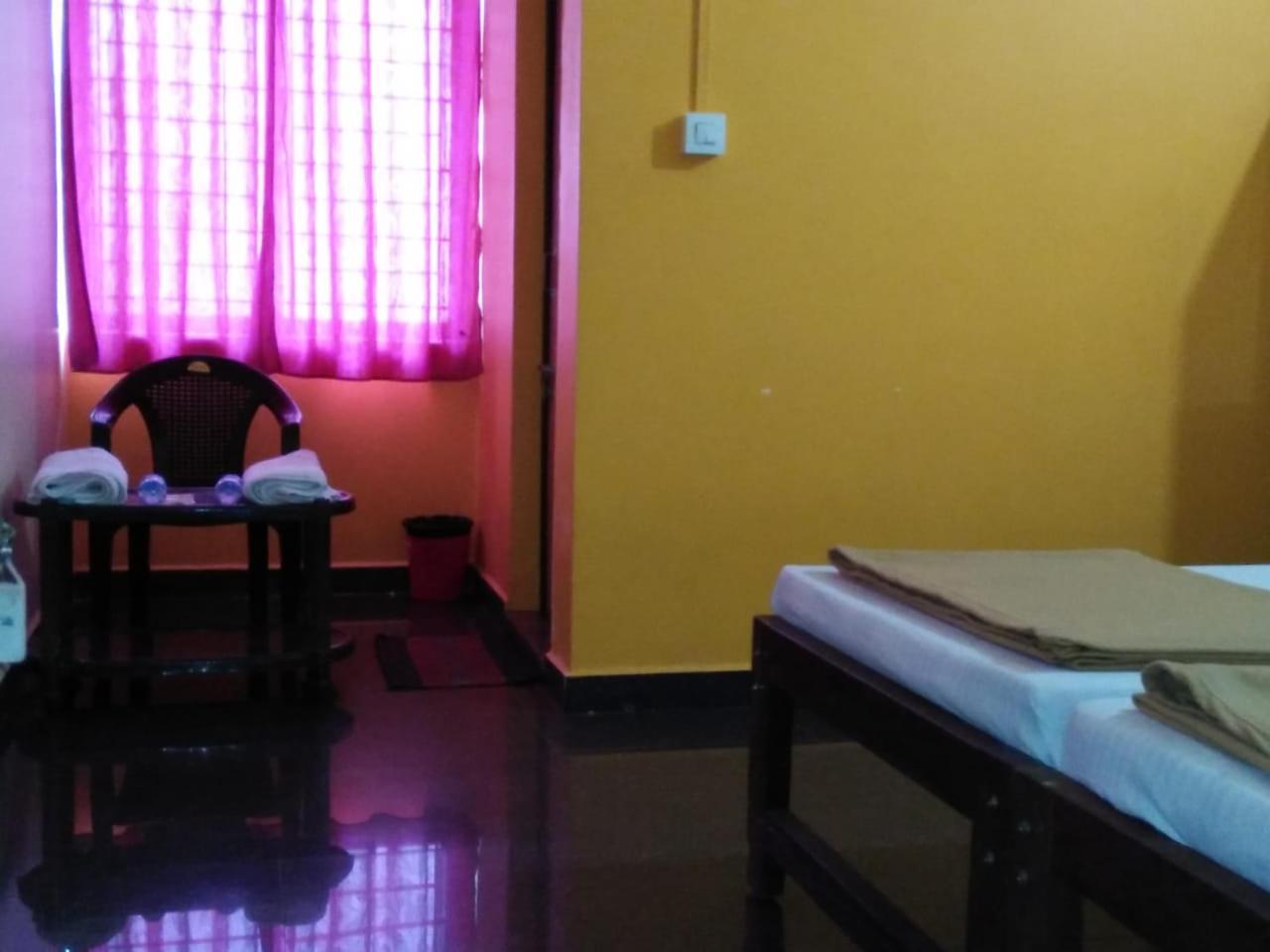 Shanthi Krishna Residency Gokarna  Dış mekan fotoğraf